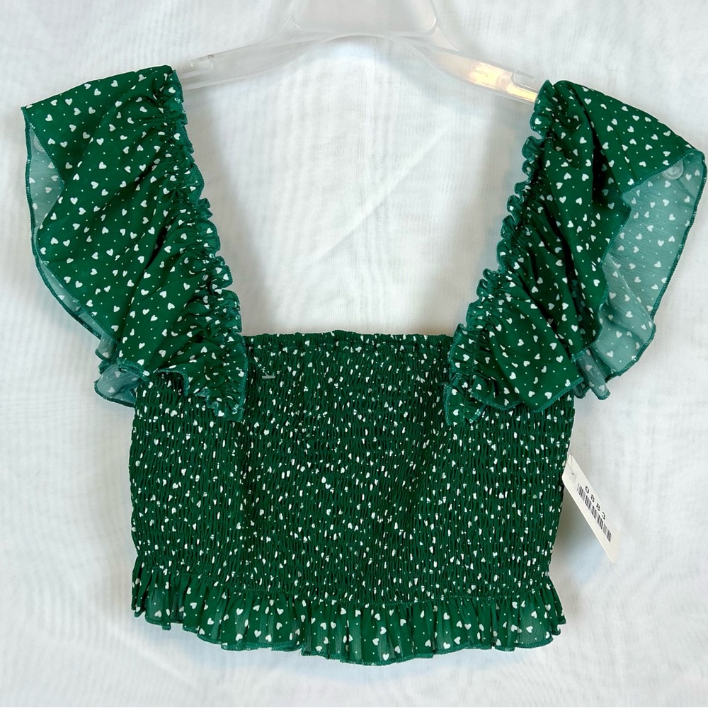 NWT Womens Heart Print Smocked Crop Summer Top /  medium
